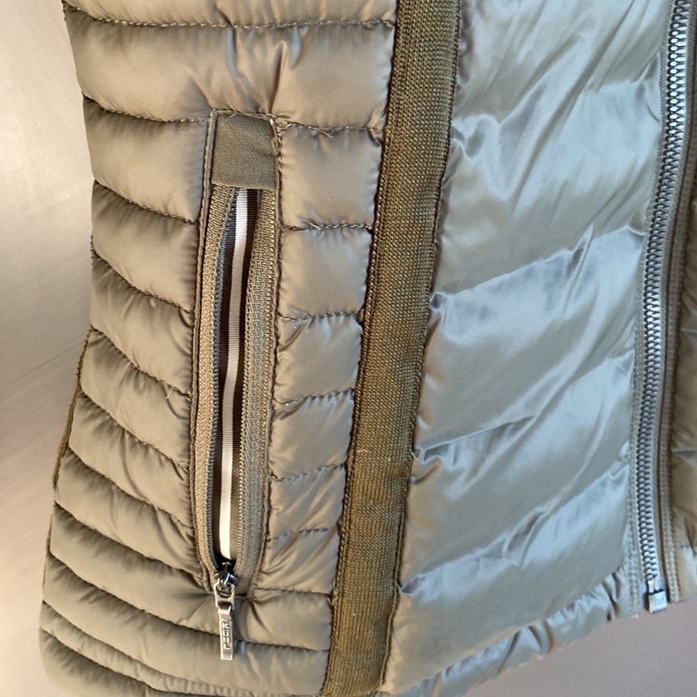 KUHL Lightweight Green Puffer Jacket - Picture 5 of 13